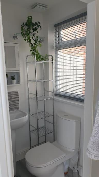 Near Liverpool Double Bedroom Hideaway Wirral Esterno foto