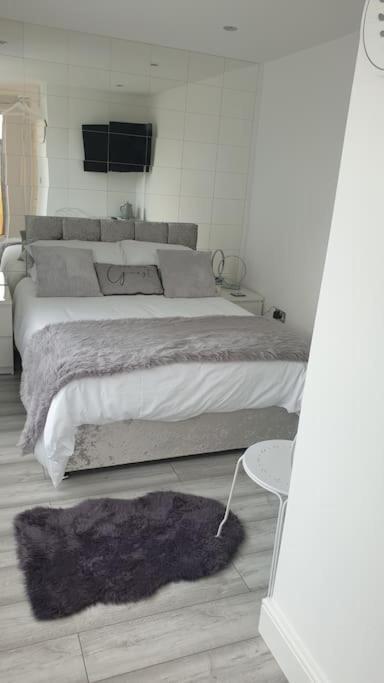 Near Liverpool Double Bedroom Hideaway Wirral Esterno foto